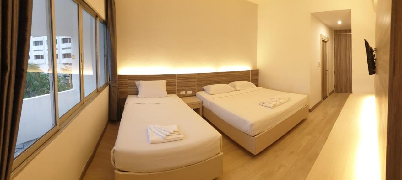 Petchkasem Grand Hotel Surin Luaran gambar
