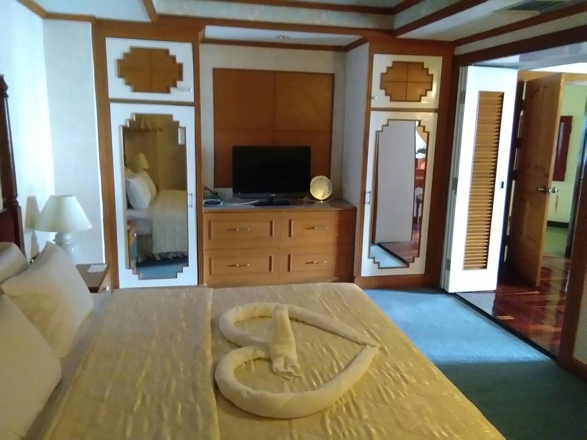 Petchkasem Grand Hotel Surin Luaran gambar