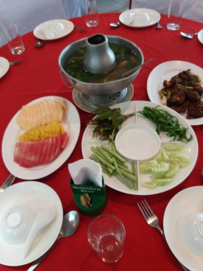 Petchkasem Grand Hotel Surin Luaran gambar